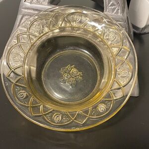 Vintage yellow depression glass bowl floral rose trinket catch dish